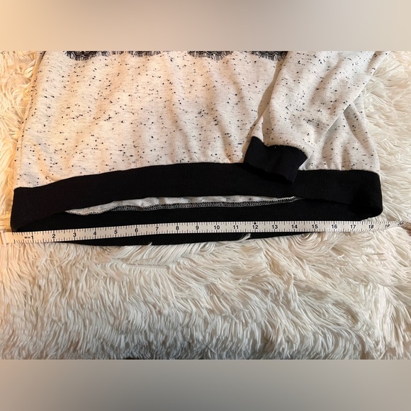 Ladies Eyeshadow Top in White with black splatter & lace Sz x-large - Picture 9 of 10